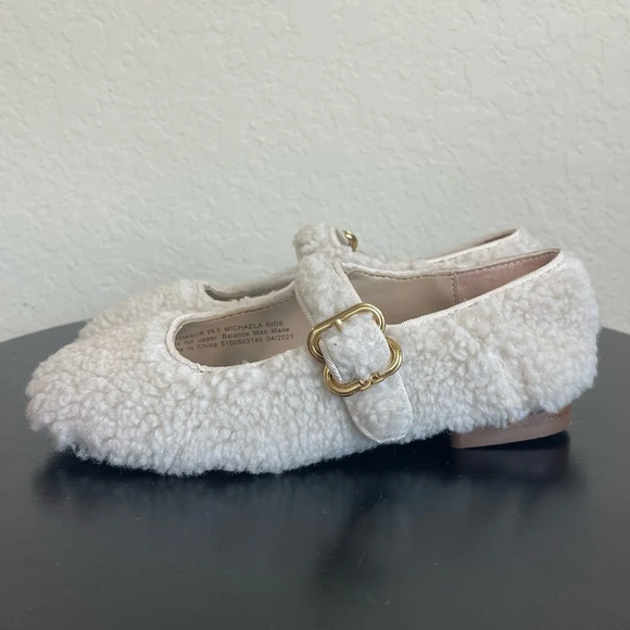 Sam Edelman Kids Cream Fuzzy Dress Shoes - Picture 6 of 11